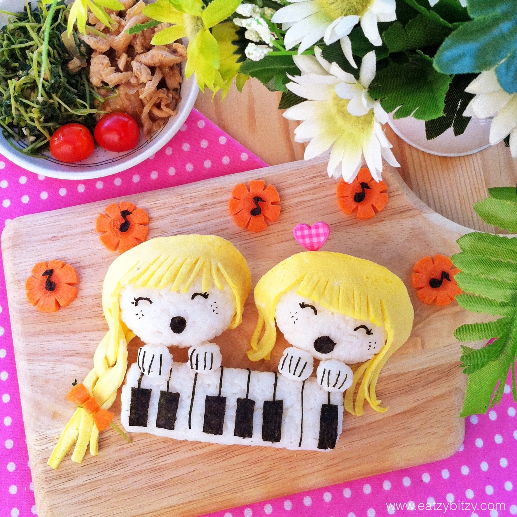 Happy Piano Girls